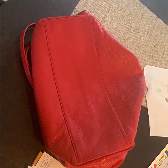 SOLD Brooks Brothers NWT Red Leather Tote. - Picture 6 of 9